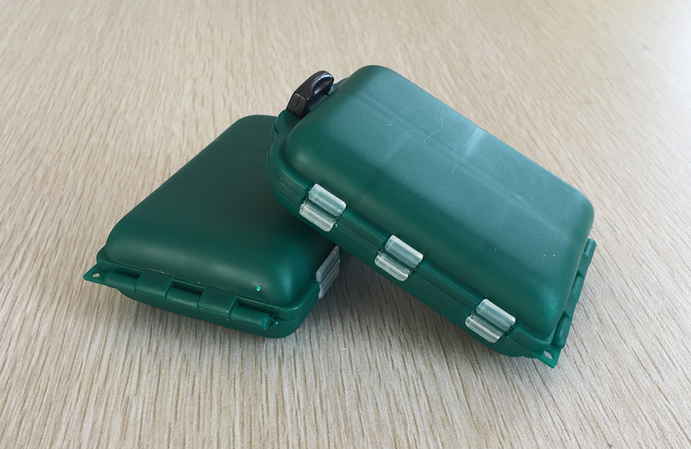Boîte de pêche pour hameçons et accessoires en vert_voghion.com