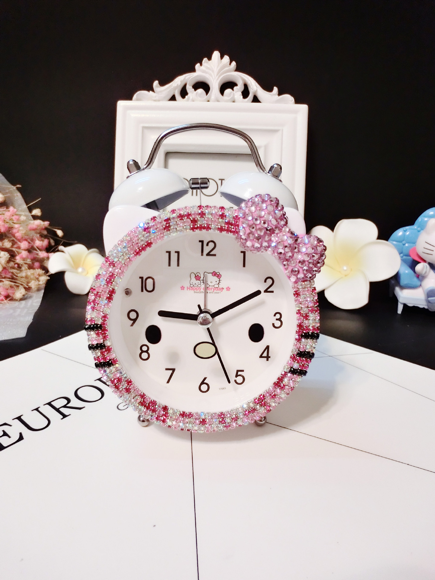 kt cat cartoon diamond alarm clock