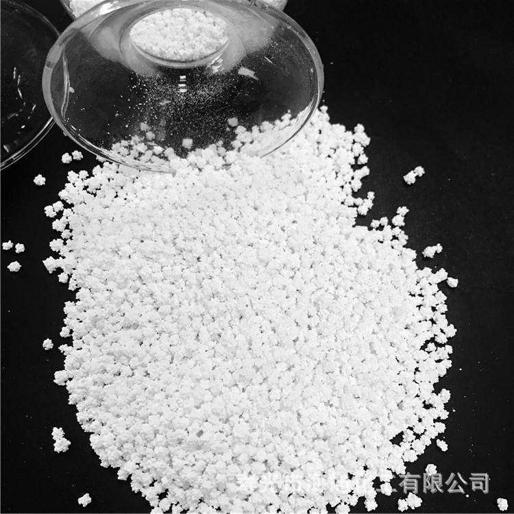 无水氯化钙刺球 球形无水氯化钙 94%球形无水氯化钙 氯化钙厂家
