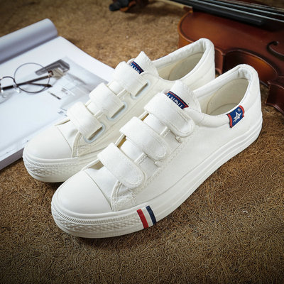 spring and autumn Korean Edition Velcro Lovers' shoes Men's Shoes All black ventilation Lazy man canvas shoe skate shoes 763