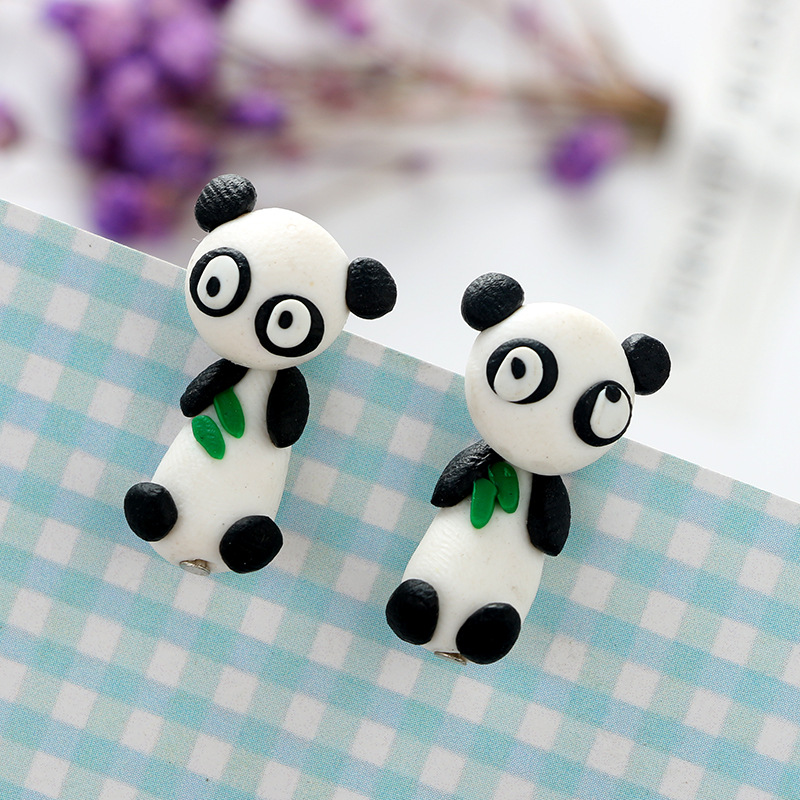 Cute Cartoon Animal Three-dimensional Soft Ceramic Earrings Cute Panda Earrings Bears Eating Bamboo Leaves Split Earrings Wholesale Nihaojewelry display picture 6