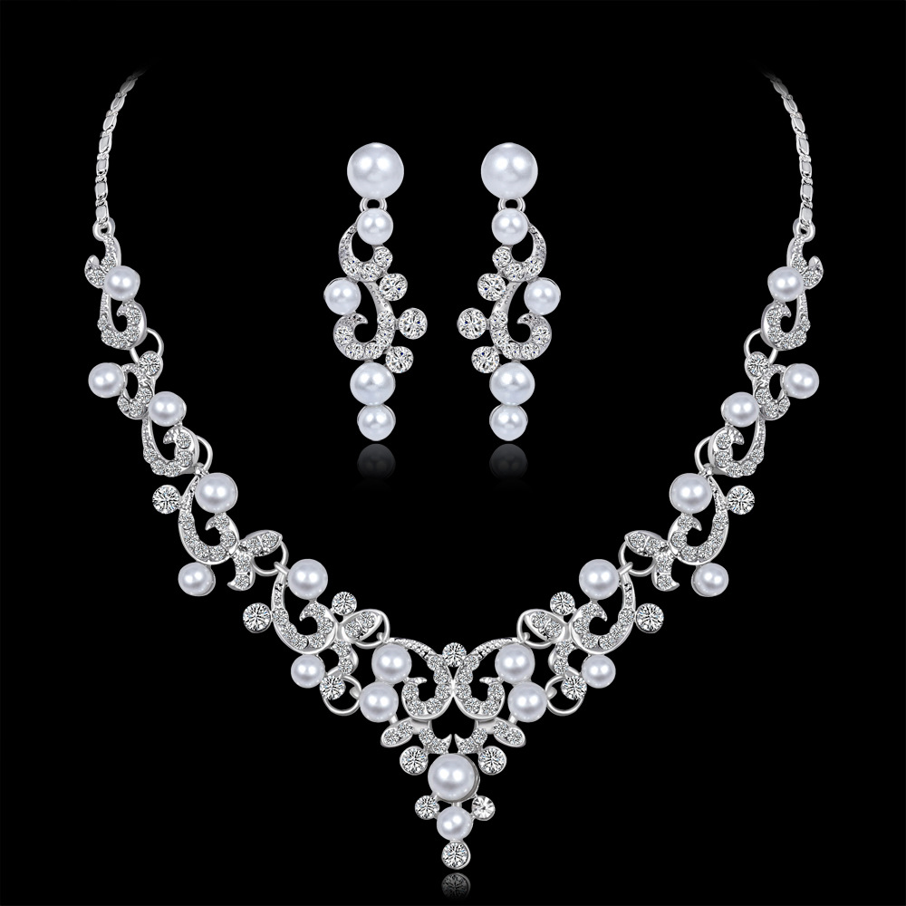 Hot selling bride decoration set, fashionable and versatile diamond inlaid pearl necklace goods_voghion.com