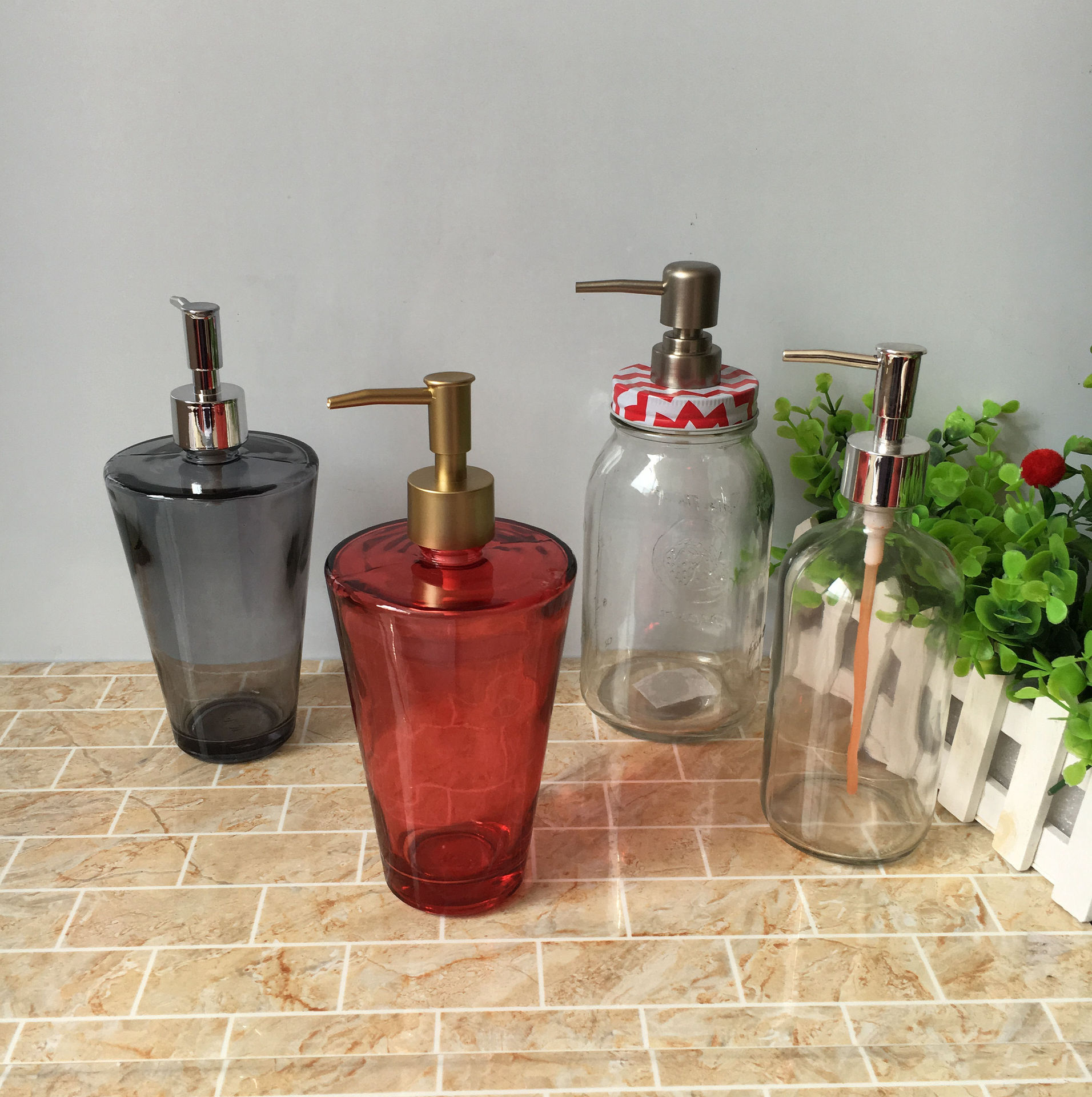 500毫升圆形丝口洗手液瓶  1000毫升不锈钢泵头沐浴露玻璃瓶