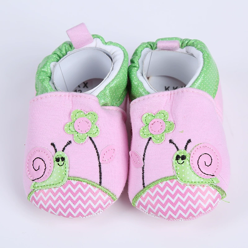 Детская обувь для малышей Весна и осень Новая дышащая мягкая подошва Детская обувь для малышей с героями мультфильмов Маленькая Улитка Обувь для малышей Женская обувь