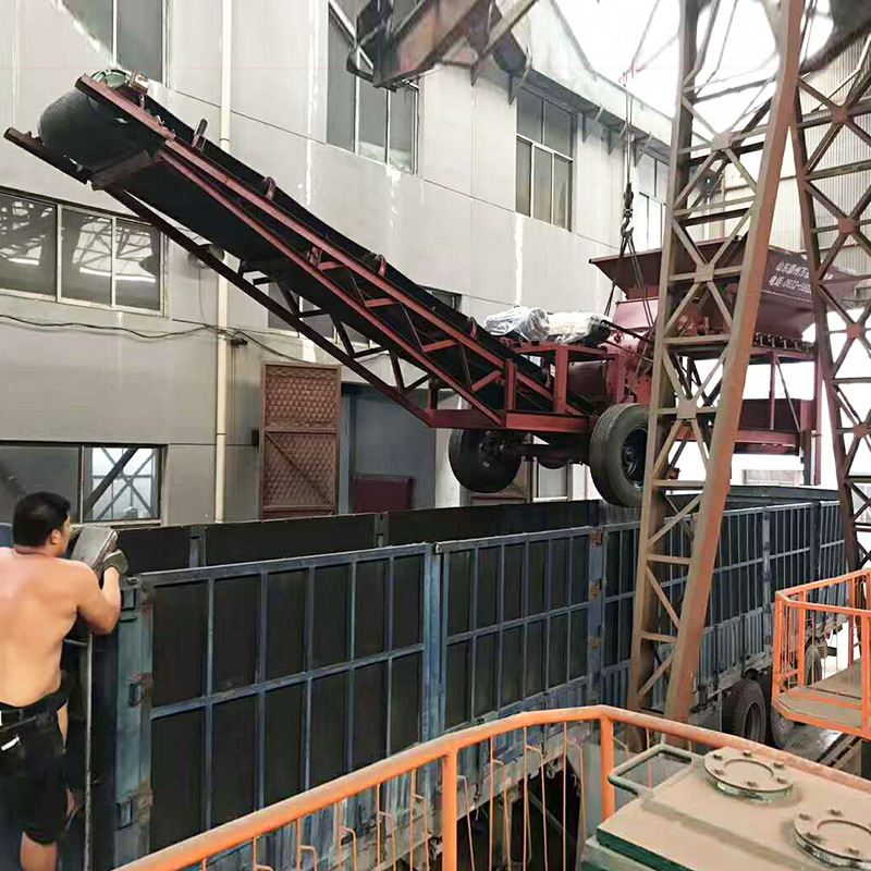 厂家大型移动式破碎制砂机 新型干湿两用超细粉碎机小型制沙机