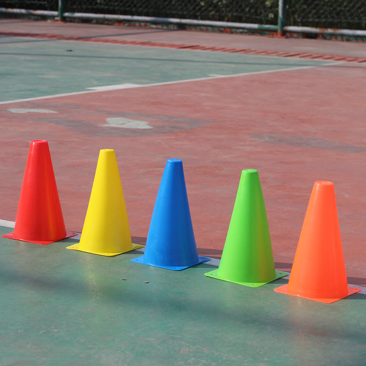 Suministro de fábrica 23cn logo barril 9 pulgadas de señal de carretera bloqueo logo cono logo tubo fútbol baloncesto equipo de entrenamiento de baloncesto