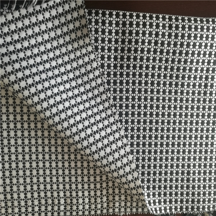 100%涤纶相连雪花图案提花面料适用于服装装饰沙发布