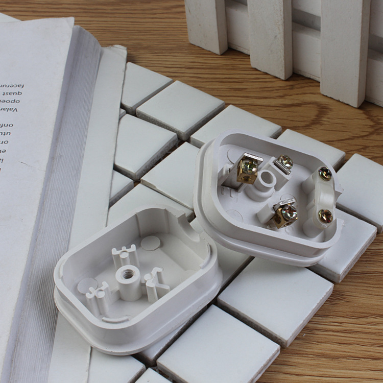 阻燃耐摔三极插头 大功率单相电源插头 家用工程电源插头