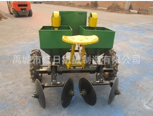 土豆种植机2CM-2   农用马铃薯种植机   定制红日种植机