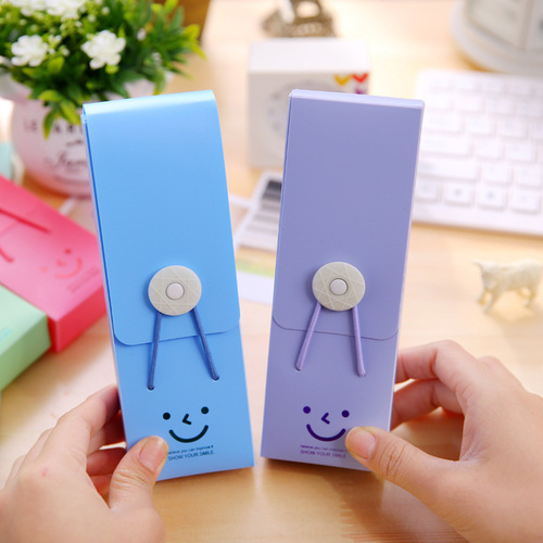 Creative Plastic Stationery Box Korean Smile Button Pen Box Candy Color Cute Smile Pencil Box Manufacturer Wholesale T