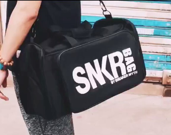 Fashionable waterproof sneakers storage travel bag outdoor hand carrying multi-functional basketball fitness bag sports bag boarding bag