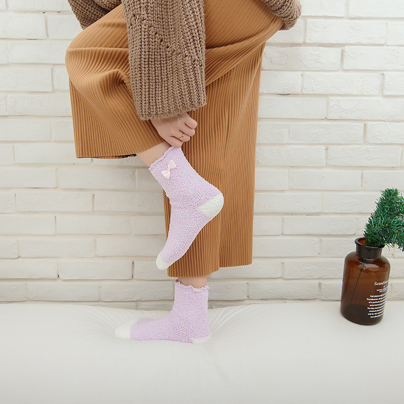 Calentamiento forrado de lana de invierno boca suelta calcetines de mujer embarazada calcetines de confinamiento de maternidad calcetines de dormir de terciopelo coral engrosados calcetines de mujer de medio terciopelo cálido