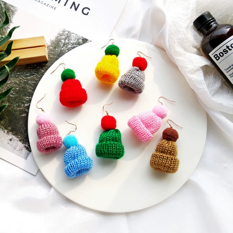 Сохраняющий Цвет Осень и Зима Новая креативная забавная Рождественская шапка мини модный темперамент личность Джокер маленькая шапка меховые серьги с шариками