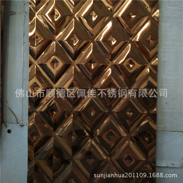 专业整张制做不锈钢玫瑰金菱形压花KTV门板价格 山西太原厂家直销