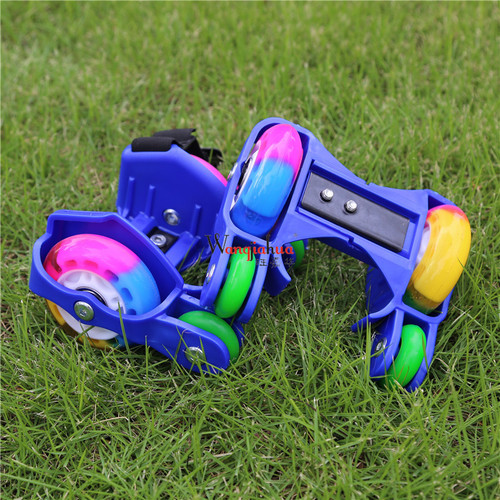 Four-wheeled heelys skates for adults and children, flash hot roller skates, speed skates, smooth wheels