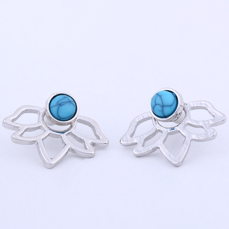 Labret piercing jewelry detail image