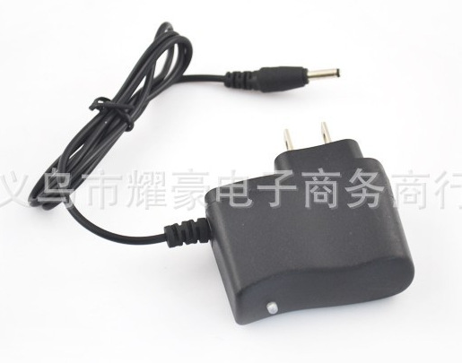 220v电源充3.7v强光充电手电筒充电器锂电池充电器18650电池直充