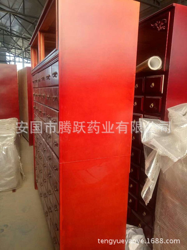 Solid Camphor Pine Chinese Medicine Cabinet 52 Drawer Herbal Storage Chest for Clinics and Home Apothecaries quality and texture