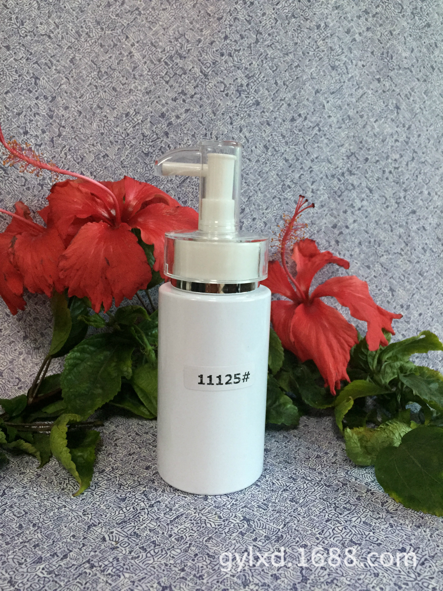 厂家直销 125ML瓶  乳液瓶  塑料瓶  透明瓶 PET瓶 配亚克力乳液