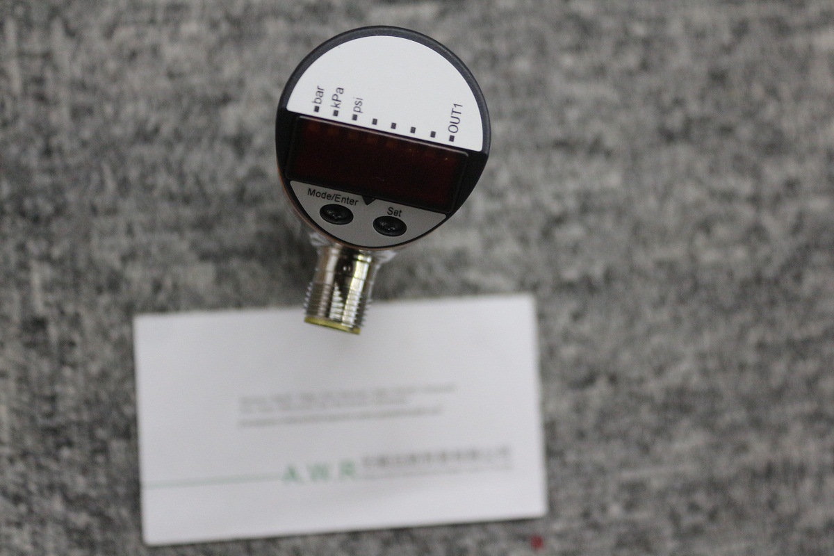 远路优势供应德国ifm传感器连接线EVC154