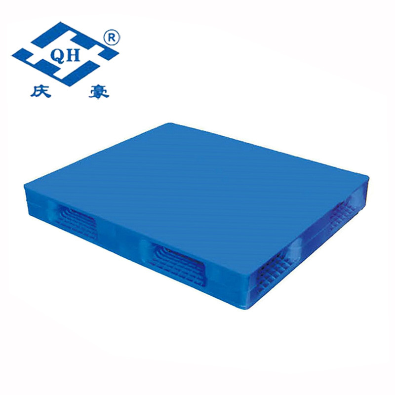 上海厂家供应方形塑料托盘 QH-1311平板田字型叉车塑料托盘