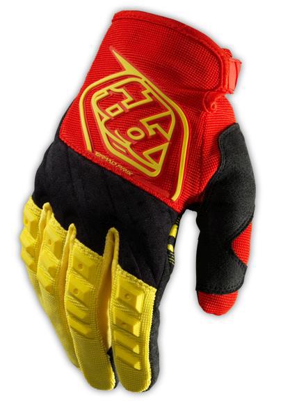 빨간색 검정색 노란색