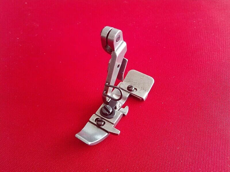 工业缝纫机配件重机2500包缝机压脚宝狮拷边机三线压脚118-76158