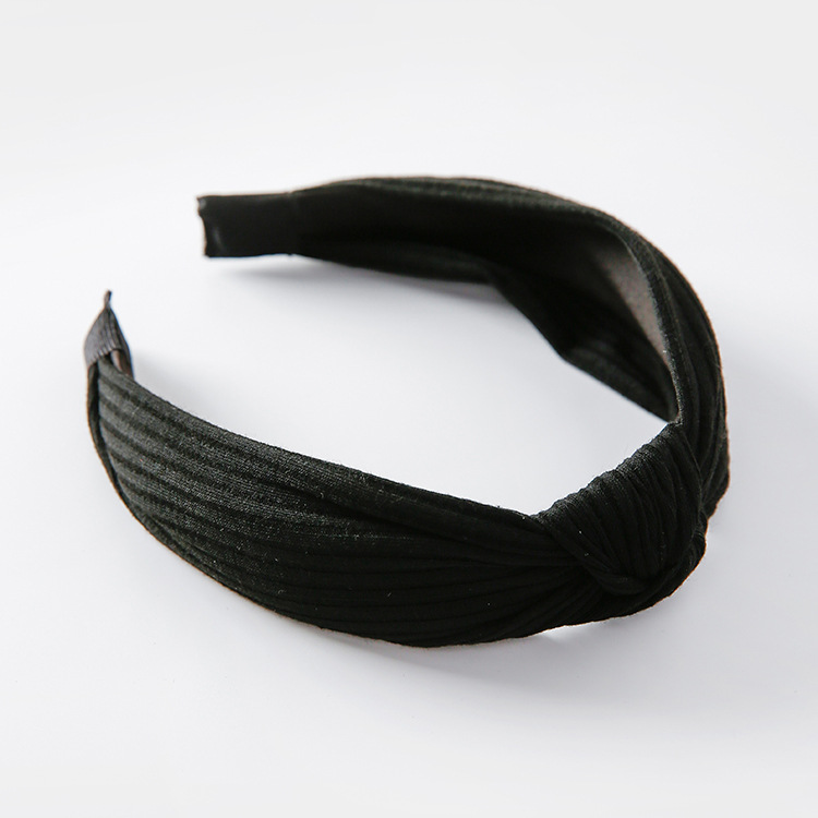 Knotted Headband 9