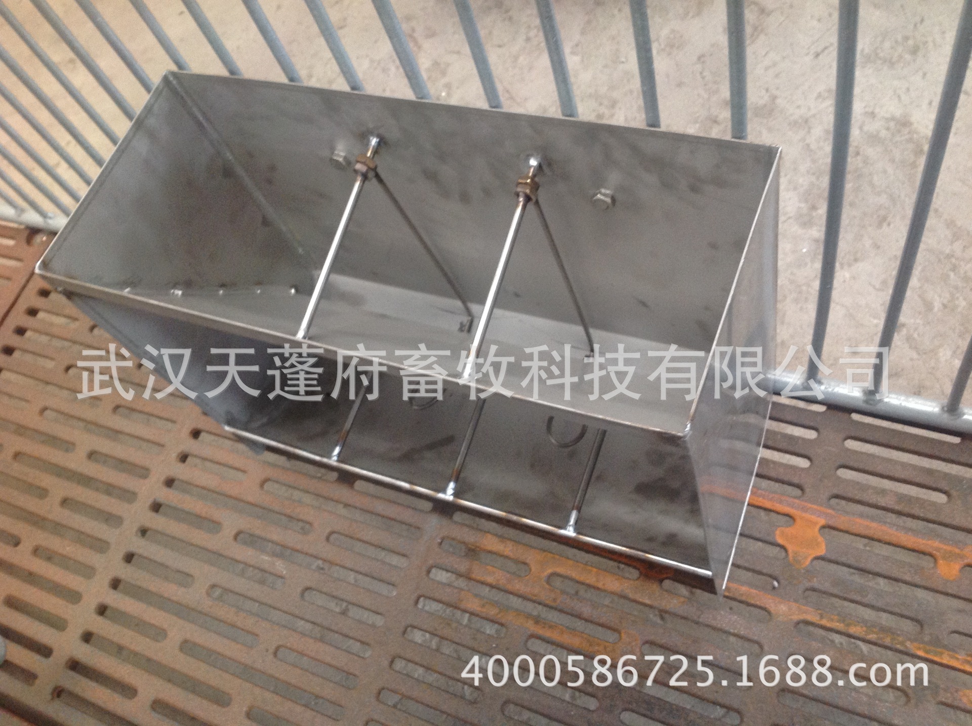 仔猪不锈钢补料槽  小猪不锈钢自动补料槽