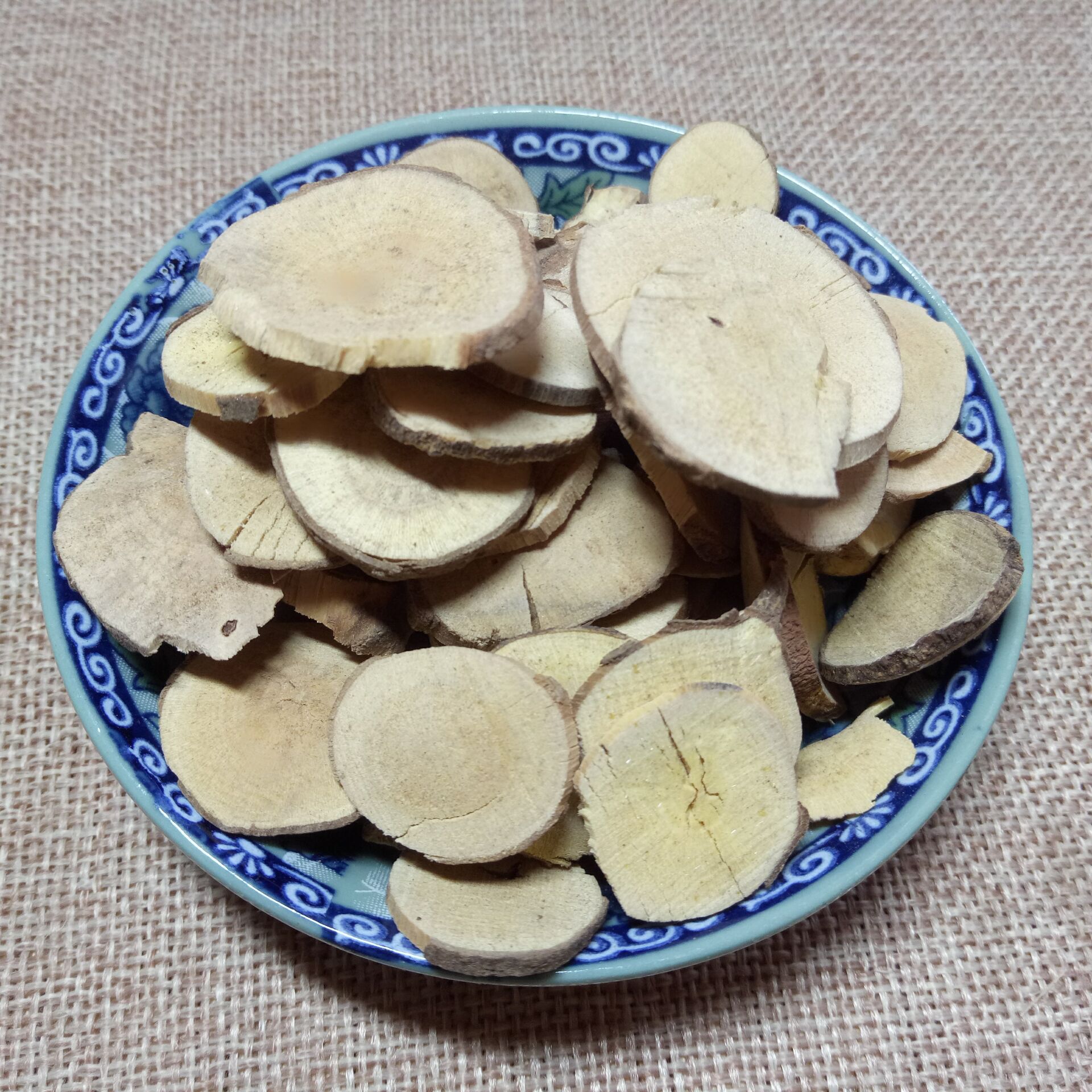 Wu Yao Dried Lindera Root Slices 500g Traditional Chinese Herb for Decoction and Culinary Use overview