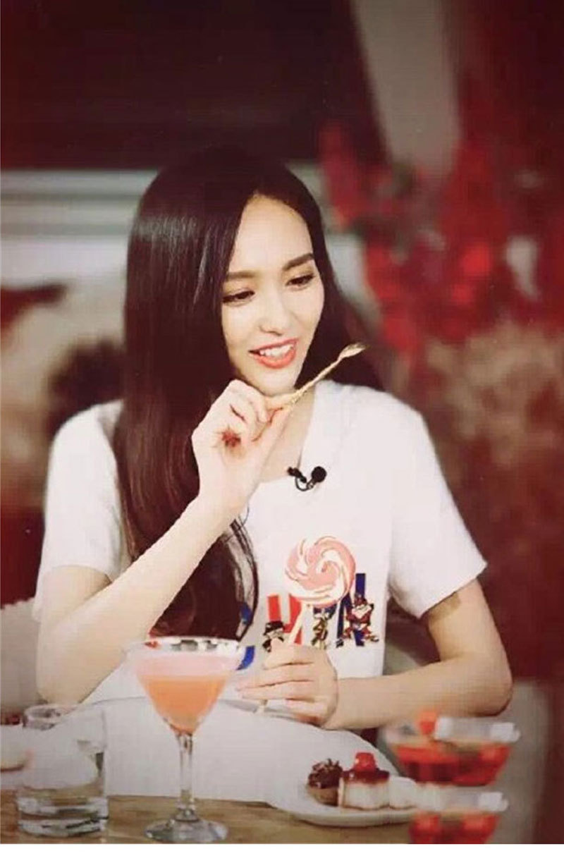 印花上衣_2017夏季赵丽颖唐嫣明星同款短袖t