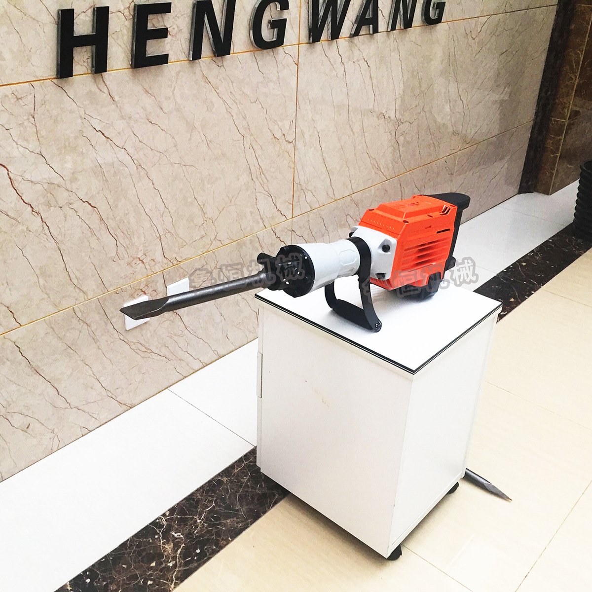 QQ图片20160906170342鲁恒