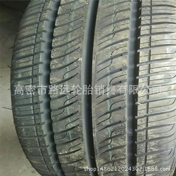 泸河 轿车轮胎 195/70R15 越野花纹 钢丝轮胎