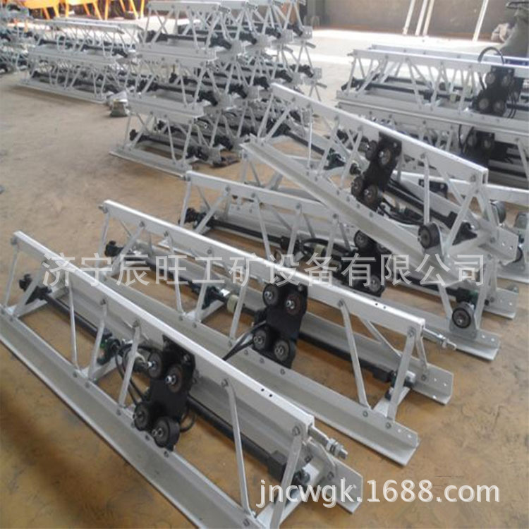 混凝土路面框架式摊铺机 水泥地面整平机 6.5米混凝土整平机