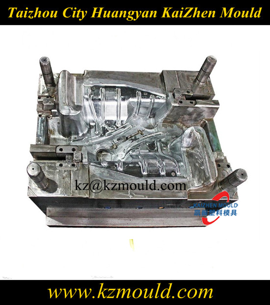 供应高精度高扫光塑料车灯模具 各种车灯模具 价格实惠交期快