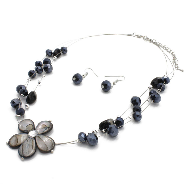 Occident and the United States pearlnecklace (white)NHCT0083-white