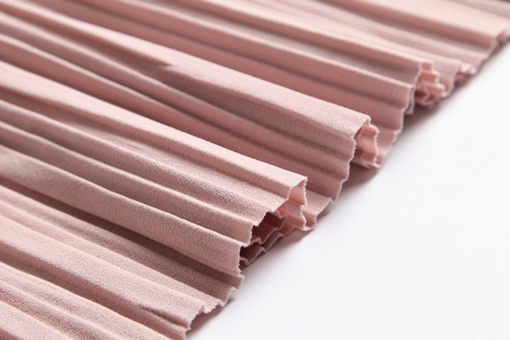 小百褶捻丝麻半身裙