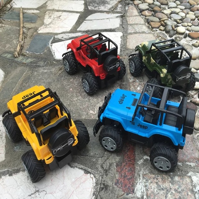1:22 sạc bốn chiều điều khiển từ xa xe địa hình Đua xe jeep có thể leo lên xe đồ chơi trẻ em lớn Xe điện điều khiển từ xa