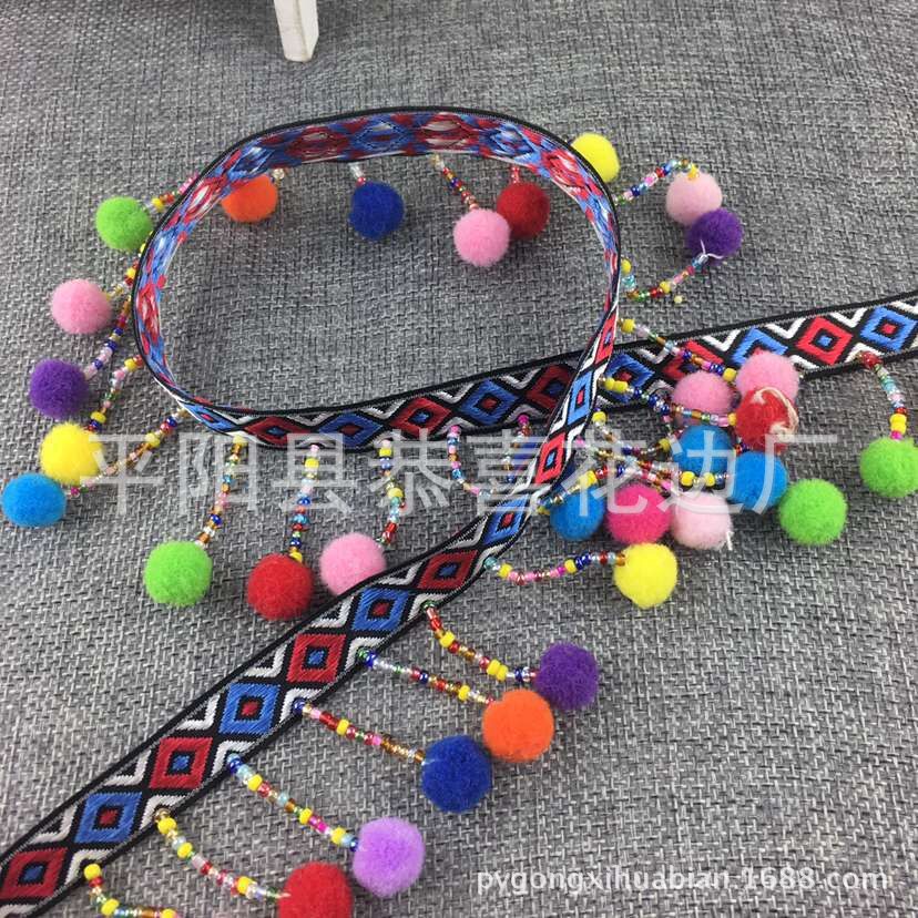 小方块民族带流苏