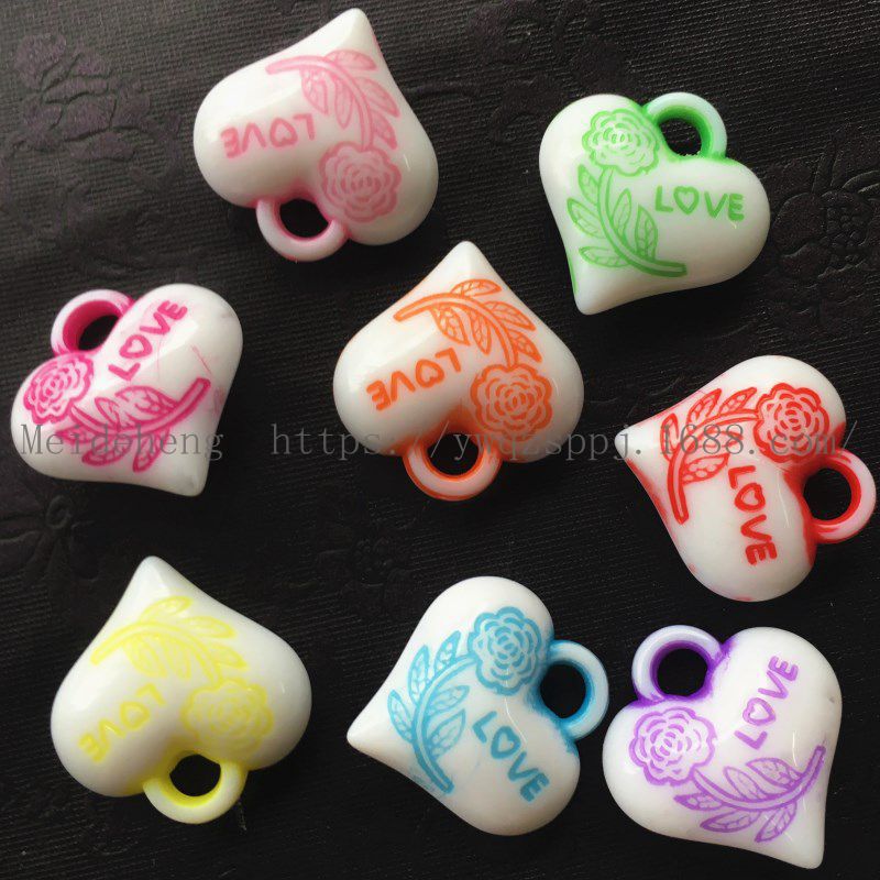 Yiwu Meideheng handmade beaded accessories and ornaments materials: colorful washed beads, flowers, heart-shaped fish, candy beads detail image 8