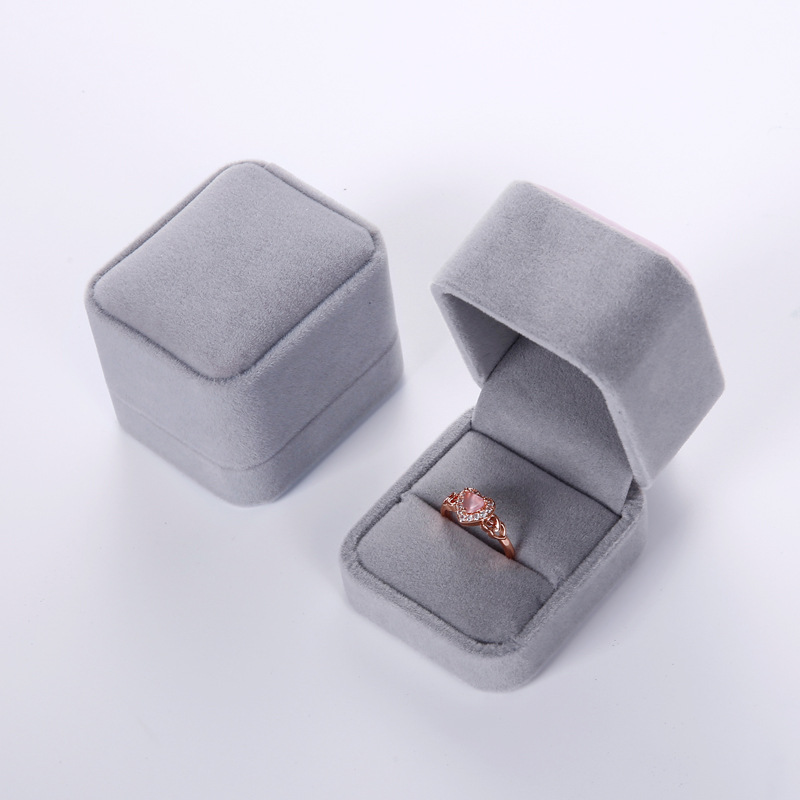 Fashion Solid Color Cloth Jewelry Boxes display picture 4