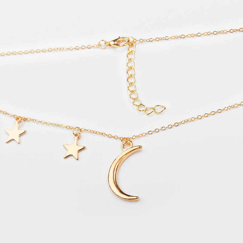 Simple Star And Moon Pendant Necklace display picture 8