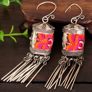 ������ɫ�Ͻ����y���h���������L�̽���ٴ���赸��̨�Ʒ