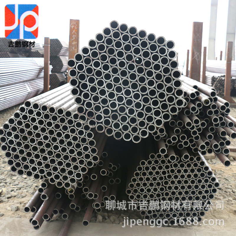 热轧无缝钢管金华市45#规格102*20厚壁耐腐蚀耐高压