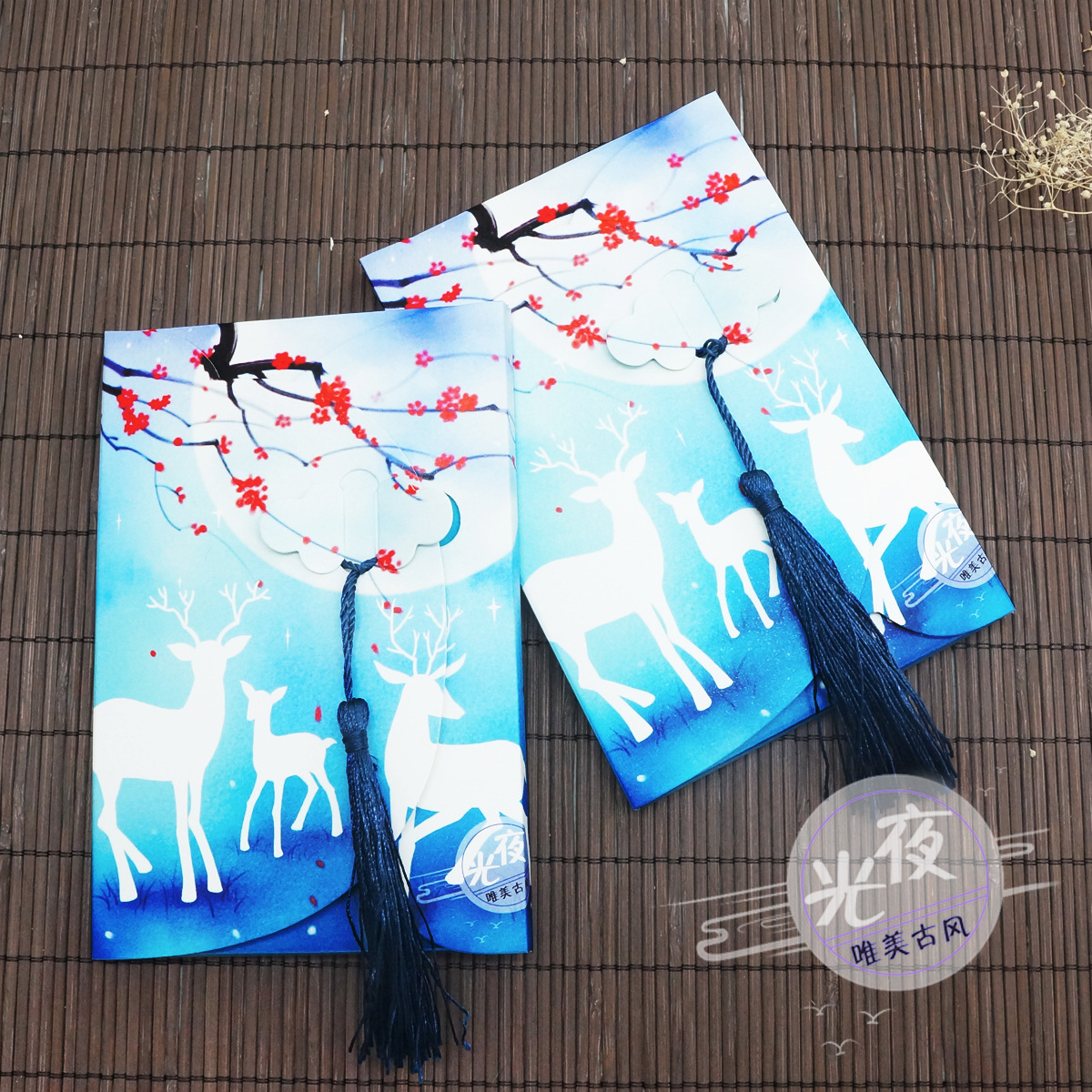 原创手绘中国风古风特色手绘圣诞驯鹿夜光节日套装卡片明信片批发|ru