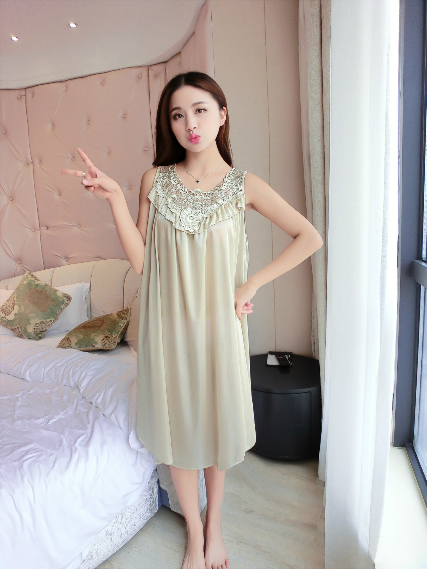 Simple Plus Size Long Sleeveless Lace Ice Silk Polyester Pajamas display picture 93