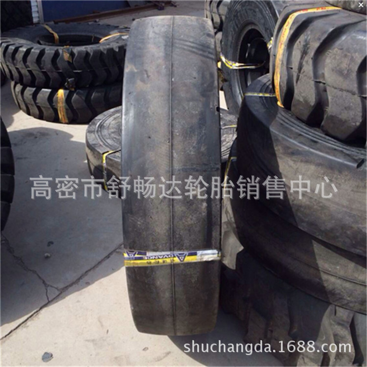 现货销售14.00-24工程轮胎 矿井轮胎 铲运机光面轮胎