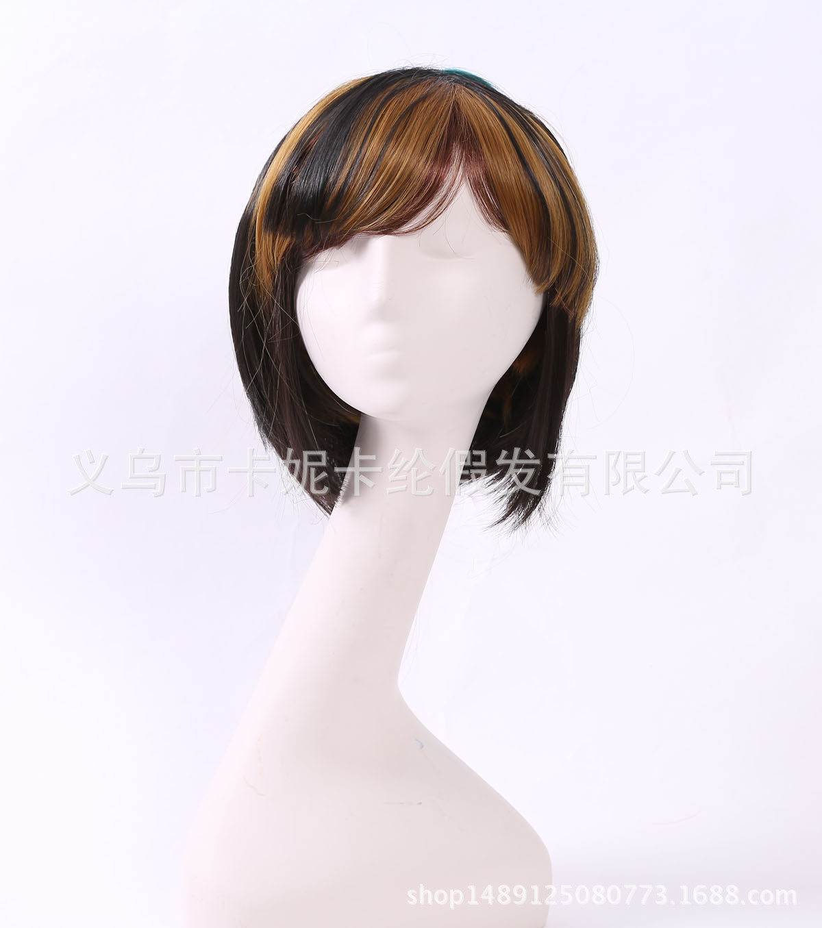 El cabello marrón de los estudiantes de Bob es popular