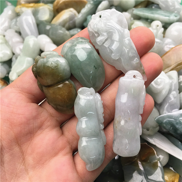 翡翠吊坠批发市场 翡翠吊坠批发市场
