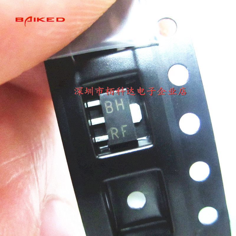 晶体管 PNP 2SB1386 SOT-89  丝印/印记：BHR 放大倍数180-390